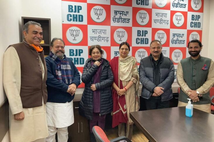 AAP loosing control in Chandigarh Mayor Poll,Babla joins BJP