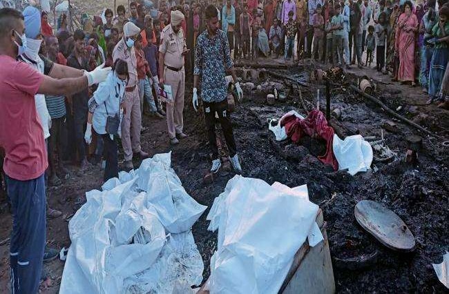 Ludhiana:Family burnt alive when a shanty catches fire near the Tezpur