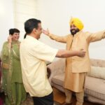 Punjab CM Mann wishes Happy Birthday to Kejriwal