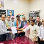 Jai Inder Kaur hands over a memorandum to Civil Surgeon Patiala