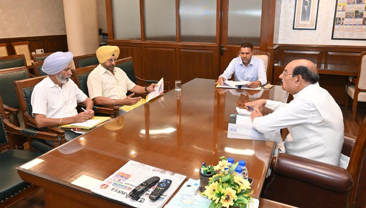 Punjab News: Cabinet Minister Mohinder Bhagat reviews PESCO, directs officers to expand employment opportunities for ex-servicemen across state