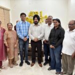Patiala News: ਪਟਿਆਲਾ ਦੇ ਨੂਰ ਸਿੰਗਲਾ ਨੇ CA ਫਾਈਨਲ 'ਚੋਂ ਦੇਸ਼ ਭਰ 'ਚੋਂ ਲਿਆ ਪਹਿਲਾ ਰੈਂਕ; ਵਿਧਾਇਕ ਅਜੀਤਪਾਲ ਸਿੰਘ ਕੋਹਲੀ ਨੇ ਨੂਰ ਸਿੰਗਲਾ ਦਾ ਘਰ ਪਹੁੰਚ ਕੇ ਕੀਤਾ ਸਨਮਾਨ