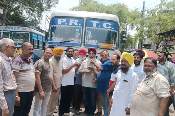 Patiala News: ਪੰਜਾਬ ਟ੍ਰੇਡ ਕਮਿਸ਼ਨ ਵਲੋਂ ਵੱਡੀ ਮੰਗ ਪੂਰੀ ਕਰਨ ‘ਤੇ ਮਹਿੰਦਰਗੰਜ ਬਾਜ਼ਾਰ ਦੇ ਦੁਕਾਨਦਾਰਾਂ ਵਿਚ ਖੁਸ਼ੀ ਦੀ ਲਹਿਰ-ਧਮੋਲੀ