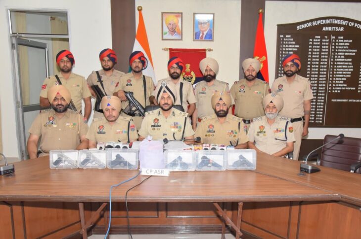 Punjab News: TWO LINKED CROSS-BORDER DRUGS AND ARMS SMUGGLING MODULE HELD WITH 2.2KG HEROIN, 6 PISTOLS