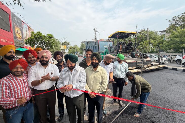 Patiala News: ਵਿਧਾਇਕ ਕੋਹਲੀ ਵੱਲੋਂ ਲੀਲਾ ਭਵਨ ਤੋਂ ਥਾਪਰ ਚੌਂਕ ਤੱਕ 2.25 ਕਰੋੜ ਰੁਪਏ ਦੀ ਲਾਗਤ ਨਾਲ ਬਣੀ ਸੜਕ ਲੋਕਾਂ ਨੂੰ ਸਮਰਪਿਤ ਵਿਕਾਸ ਕਾਰਜਾਂ ਦੀ ਲੜੀ ਤਹਿਤ ਪਟਿਆਲਾ ਨੂੰ ਮਿਲੀ ਇੱਕ ਹੋਰ ਵੱਡੀ ਸੌਗਾਤ : ਅਜੀਤਪਾਲ ਸਿੰਘ ਕੋਹਲੀ