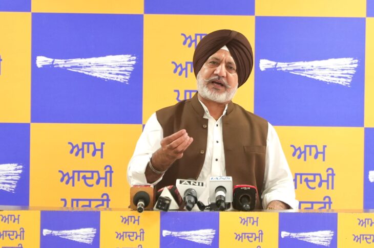 Punjab News:Nation's Youth & Farmers Are on Roads, but Instead of Dialogue, BJP Govt Is Using Force to Silence Their Voices: Baltej Pannu