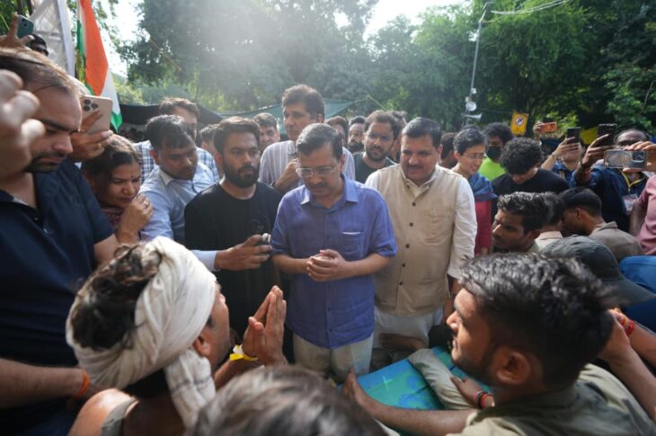 Punjab News:Arvind Kejriwal Visits Hospitals, Police Stations and Jantar Mantar to Help Students Targeted by Modi Govt’s Brutality