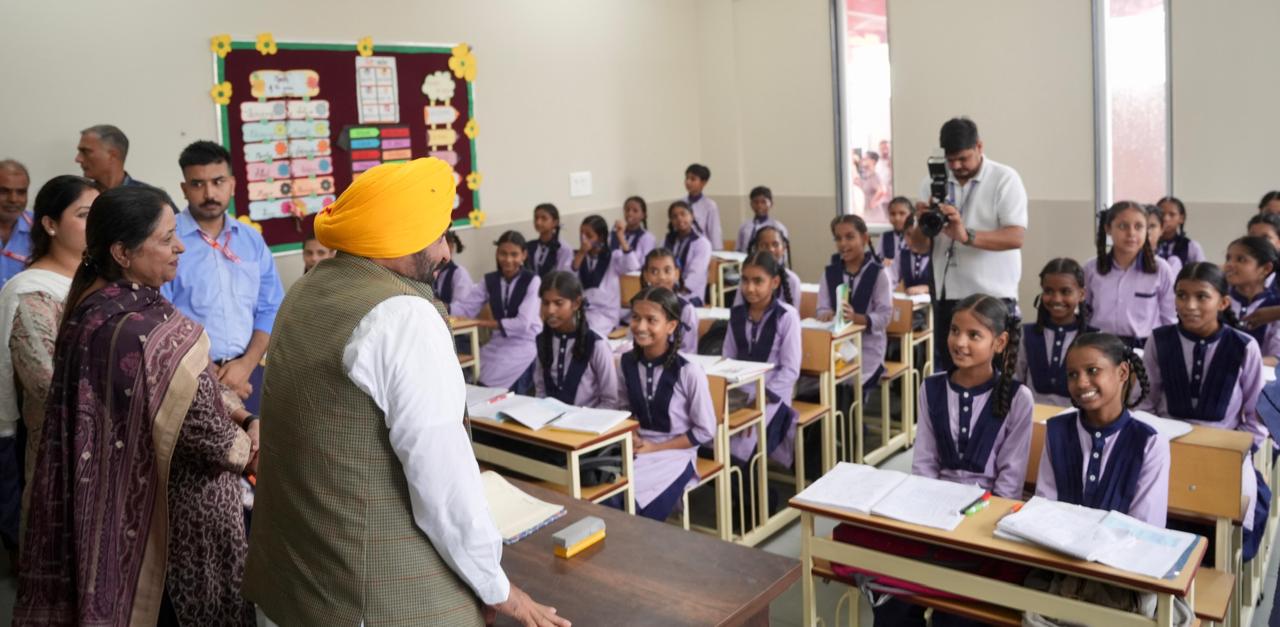 Punjab Chief Minister Bhagwant Singh Mann on Monday said that his government’s sustained focus on strengthening government schools, modernising educational infrastructure and investing in teacher training has transformed the state into the country’s top performer in school education. 

Inaugurating the ₹5 crore Vardhman Block at Government Primary School, Lohara, the Chief Minister said that the remarkable success of government school students in competitive examinations such as NEET (National Eligibility cum Entrance Test), JEE (Joint Entrance Examination) and the Punjab State Talent Search Examination (PSTSE) reflects the far-reaching impact of the government’s education reforms and reaffirmed that education remains the most powerful instrument for eliminating poverty and empowering future generations.

Addressing the gathering after inaugurating the new block at Government Primary School, CM Bhagwant Singh Mann said, “This new block has been constructed at a cost of ₹5 crore. The entire cost has been borne by the Vardhman Textiles Group, for which I sincerely thank the group’s leadership. The new block comprises 18 classrooms for students, along with furniture, and three rooms for the teaching staff.”

The Chief Minister said, “The Vardhman Textiles Group has been making a significant contribution towards strengthening educational infrastructure, particularly in government schools. The group has also constructed school buildings in the government schools of Lohara, Giaspura, Kasabad, Ladowal, Sekhewal and others. No freebie or concession can eliminate poverty or other social maladies in the state, but education is the key that can pull people out of this vicious circle by raising their standard of living.”

He noted, “Due to the strenuous efforts of his government, Punjab has surpassed Kerala, Maharashtra and Delhi to secure the number one position in primary and middle-school education. The state government has upgraded primary and middle-school education, strengthened the system, introduced smart classrooms and provided advanced training to teachers. As a result of these efforts, Punjab is excelling in the school education sector and NITI (National Institution for Transforming India) Aayog, one of the Government of India’s premier institutions, has released new figures showing that Punjab has surpassed Kerala, Maharashtra and Delhi to secure the number one position in primary and middle-school education.”

The Chief Minister said, “For the last four years, the state government has focused on teacher training, modern teaching methods and smart classrooms, and today Punjab stands at the top. Earlier Kerala held the top position, but now Punjab has claimed the number one rank with a huge margin. More such efforts will be made in the coming time too. Education is the light that illuminates the world by dispelling darkness, due to which the state government is laying special thrust on it.”

The Chief Minister said, “Nearly three lakh students are studying in government schools across Ludhiana district, which has 16 Schools of Eminence, 11 Schools of Brilliance and 35 Schools of Happiness. Two more Schools of Eminence at Millerganj and Division No. 3, Ludhiana, have been completed and will soon be dedicated to the public. As many as 146 students qualified the NEET examination, 33 students qualified the JEE Main examination, nine students qualified the JEE Advanced examination and 47 students qualified the PSTSE.”
