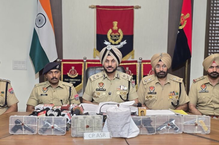 Punjab News:FOUR LINKED TO CROSS-BORDER SMUGGLING MODULE HELD WITH 5 PISTOLS, 2KG HEROIN AND ₹5L DRUG MONEY