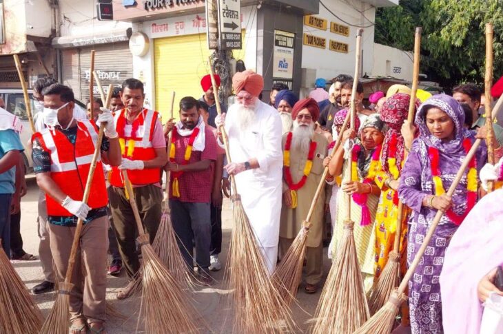 Punjab News:Mission Clean Punjab': Bhagwant Mann government launches state-wide cleanliness drive , ministers , MLAs , mayors and councillors take charge across the state