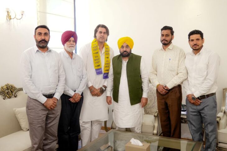 Punjab News:Inspired By Pro-People Policies Of Bhagwant Mann Govt, Former India Cricketer Manpreet Singh ‘Gony’ & International Gold Medallist Kunar Join AAP
