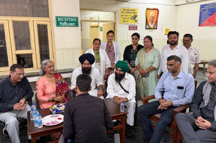 Patiala News:Sisters tie Rakhis at Rajindra Hospital’s Model De-addiction Centre, urge brothers to stay away from drugs