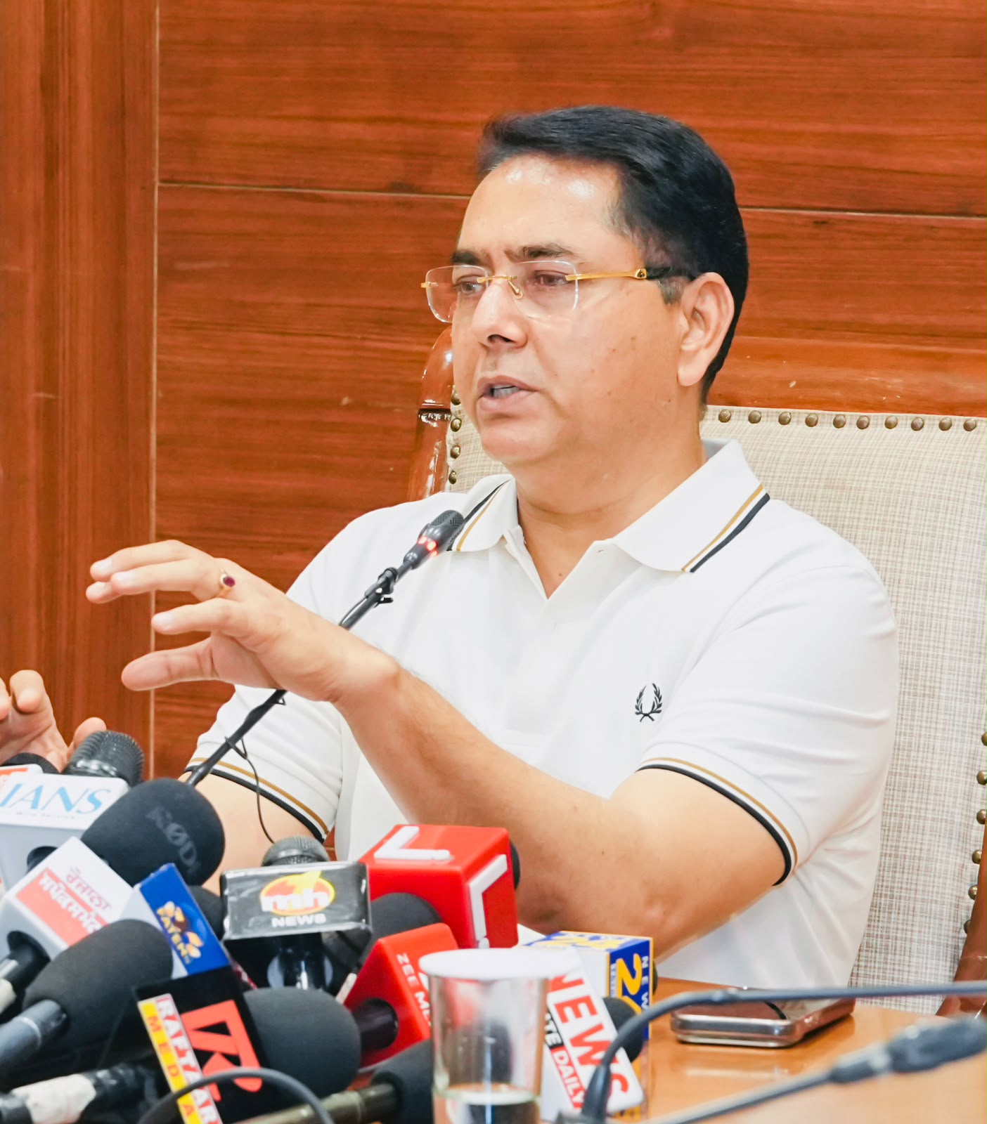 Punjab News:ED Using Letters, Leaks And Media Reports To Malign AAP Leadership Instead Of Presenting Evidence: Aman Arora