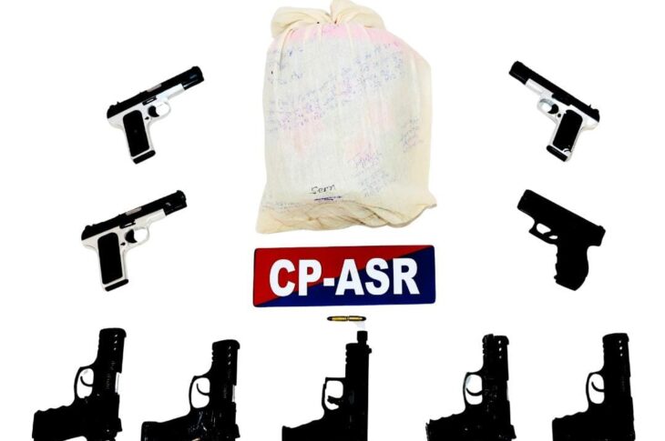 Punjab News:JUVENILE AMONG FIVE HELD WITH 9 PISTOLS, 6KG HEROIN IN AMRITSAR