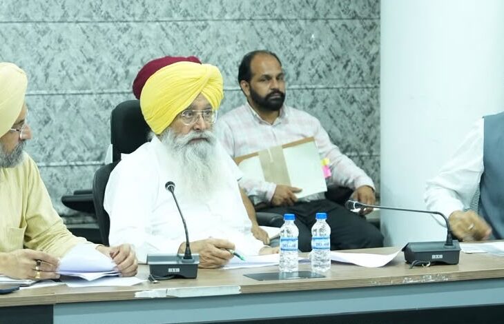 Punjab News:GURMEET SINGH KHUDIAN HOLDS TALKS WITH DIFFERENT UNIONS & VETERINARY INSPECTORS; DIRECTS DEPTs TO RESOLVE ALL GENUINE DEMANDS