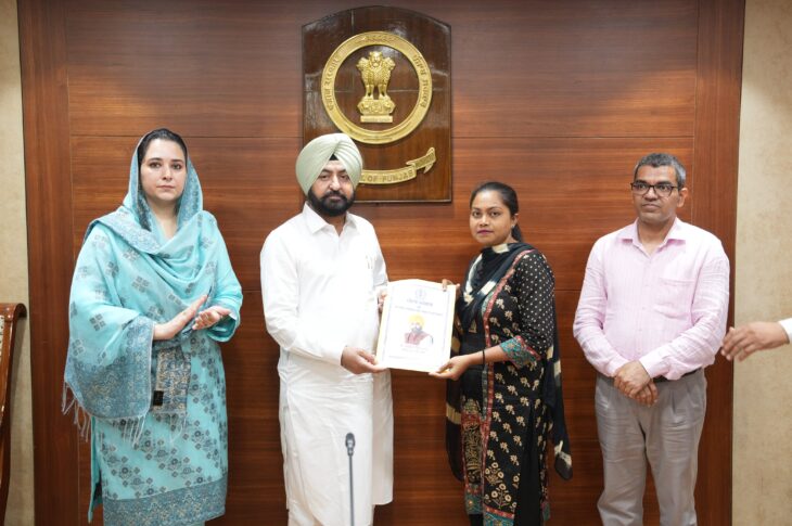 Punjab News:HARDEEP SINGH MUNDIAN HANDS OVER APPOINTMENT LETTERS TO 52 NEWLY RECRUITED EMPLOYEES