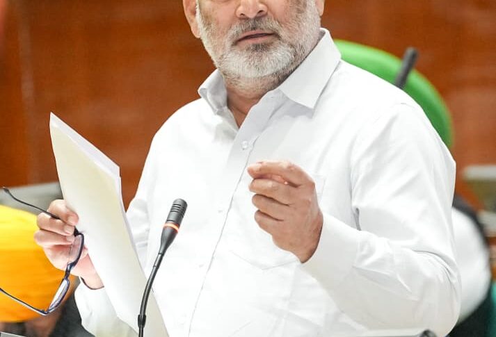 Punjab News:NO FAMILY TO BE LEFT OUT OF NFSA RATION SCHEME IN PUNJAB: FOOD & CIVIL SUPPLIES MINISTER LAL CHAND KATARUCHAK
