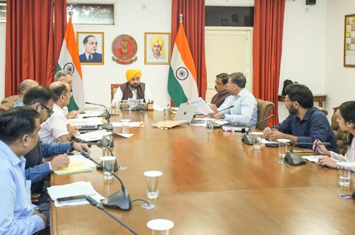 Punjab News:CM Bhagwant Singh Mann Calls for Massive Awareness Drive to Maximise Benefits of Mukh Mantri Sehat Yojna, Aam Aadmi Clinics