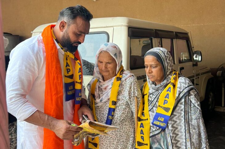 Punjab News:‘Mann De Munaffe’ Campaign: AAP Continues to Take Bhagwant Mann Government’s Four-and-a-Half-Year Report Card Door-to-Door Across Punjab
