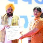 Patiala News:Principal Vijay Kapoor honored with state level teacher award