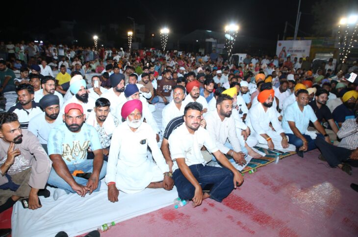 Patiala News:A spectacular show of 500 drones at Patran tied the time; Scenes depicting the life, words and philosophy of Guru Ji became the center of attraction