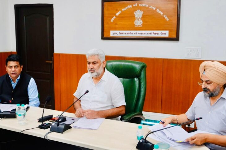 Punjab News:No paddy from outside Punjab should be allowed to enter State's mandis: Lal Chand Kataruchak to DFSCs