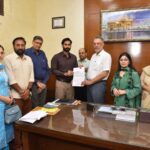 Punjab News:DR BALBIR SINGH HANDS OVER APPOINTMENT LETTERS TO SIX NEWLY RECRUITED FOOD SAFETY OFFICERS