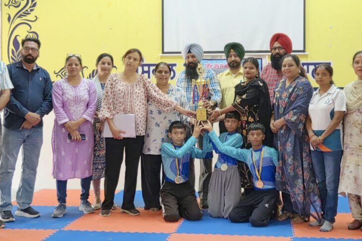 Patiala News:Patiala U-14 boys win overall trophy in Inter-District School Games Yoga