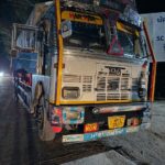 Patiala News:Interstate Barrier Market Committee handed over to the police a truck loaded with PR paddy coming from Uttar Pradesh at Dudhansadhan