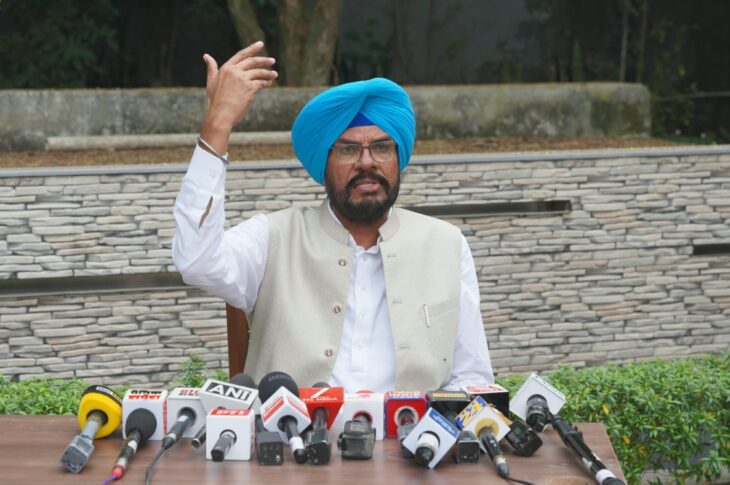 Punjab News:BJP Has Repeated Beadbi Of 1984 By Sending Police Inside Gurdwara Sri Bangla Sahib; Amit Shah Must Resign: AAP