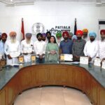 Patiala News:22 farmers from Patiala district who did not burn stubble were honoured with 'Protectors of the Environment' certificates of appreciation