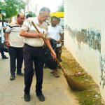 Patiala News:Under Mission 'Clean and Green Patiala', Health Minister creates awareness among people by cleaning himself