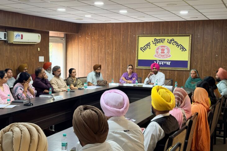 Patiala News:Chairman Gurdev Singh Tiwana reviews development works during special meeting of Zila Parishad House