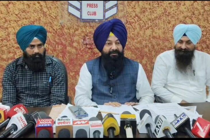 Punjab News:Before Asking Punjabis To Protect Their Turbans, Charanjit Singh Channi Must Answer Questions On Mining During His Tenure: Jasvir Singh Garhi